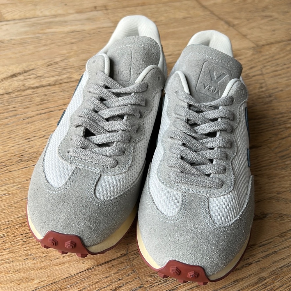 Veja Sneakers